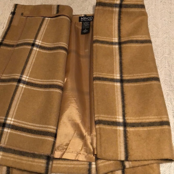 Wool wrap skirt - Picture 3 of 8